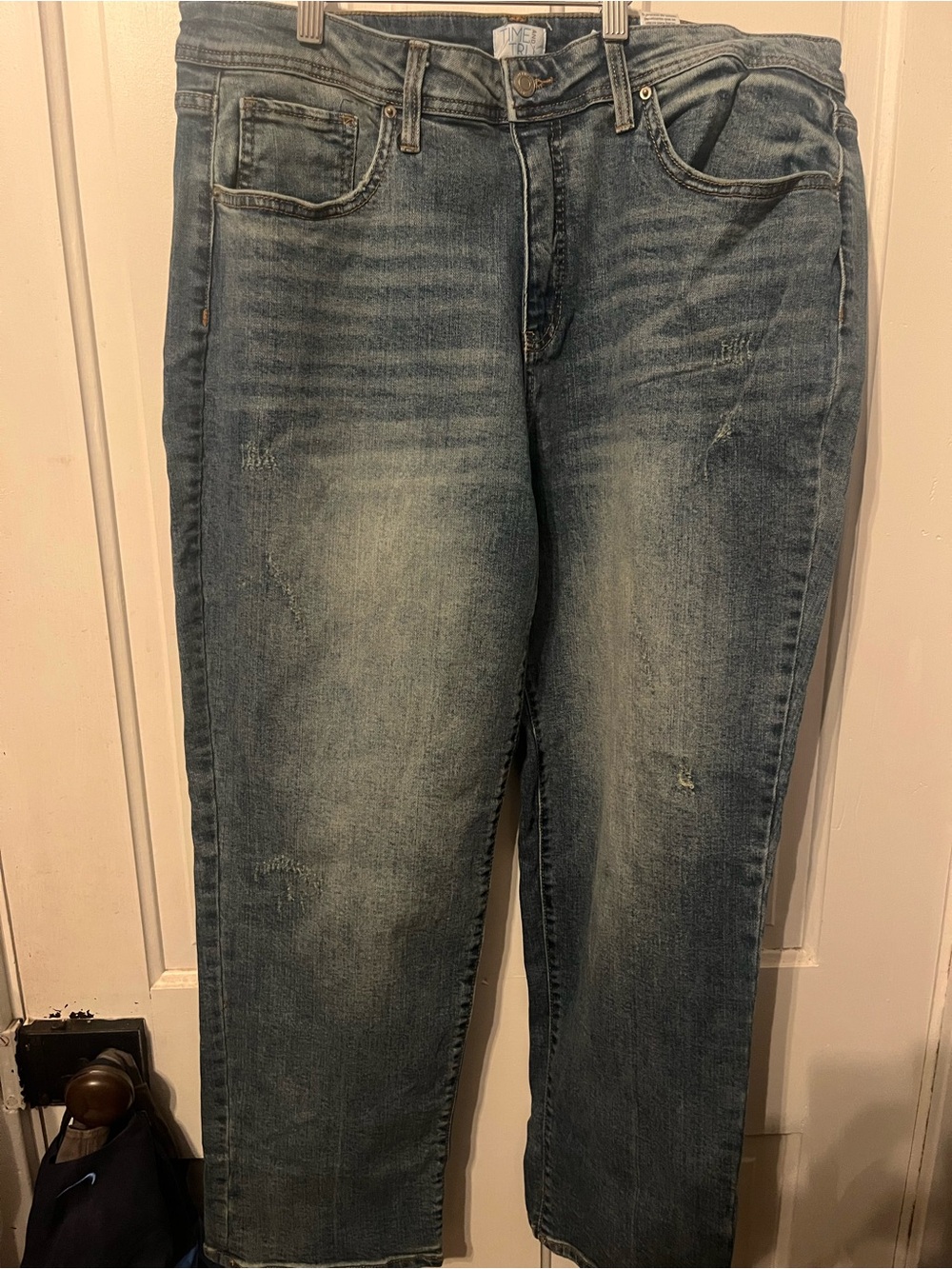 Women’s Blue Distressed Jeans